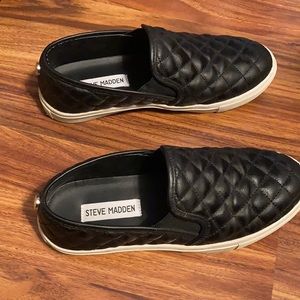 Steve Madden slip on sneakers ecentrcq